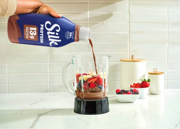Danone lança Silk Protein para revitalizar o mercado de leites vegetais